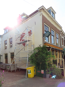 915057 Afbeelding van de start van de muurschildering die bedoeld is als een eerbetoon aan de 'geheimzinnige ...